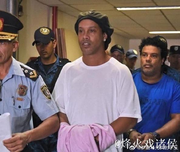 小罗回忆狱中经历：我以为他们会打我，结果在那里玩得还不错